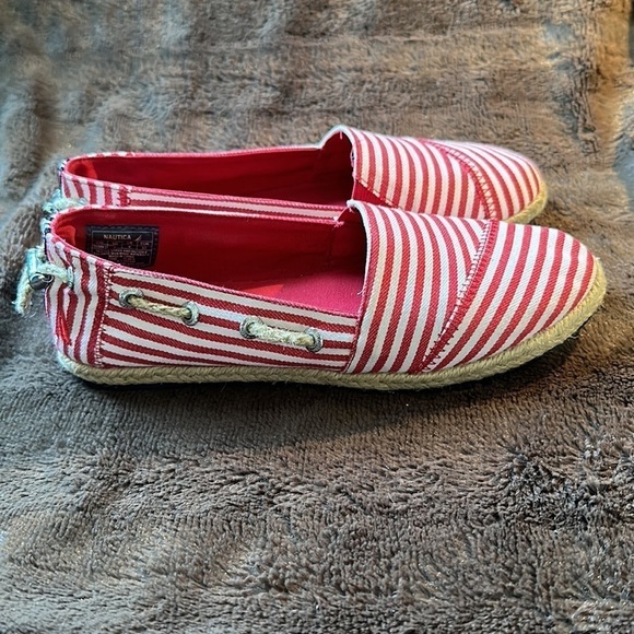 NAUTICA Rudder 2 Red and White Stripe Espadrille Size 6 - Picture 3 of 12